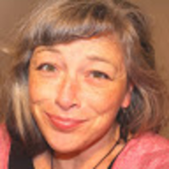 Meet your Posher, Caroline - Picture 1 of 1